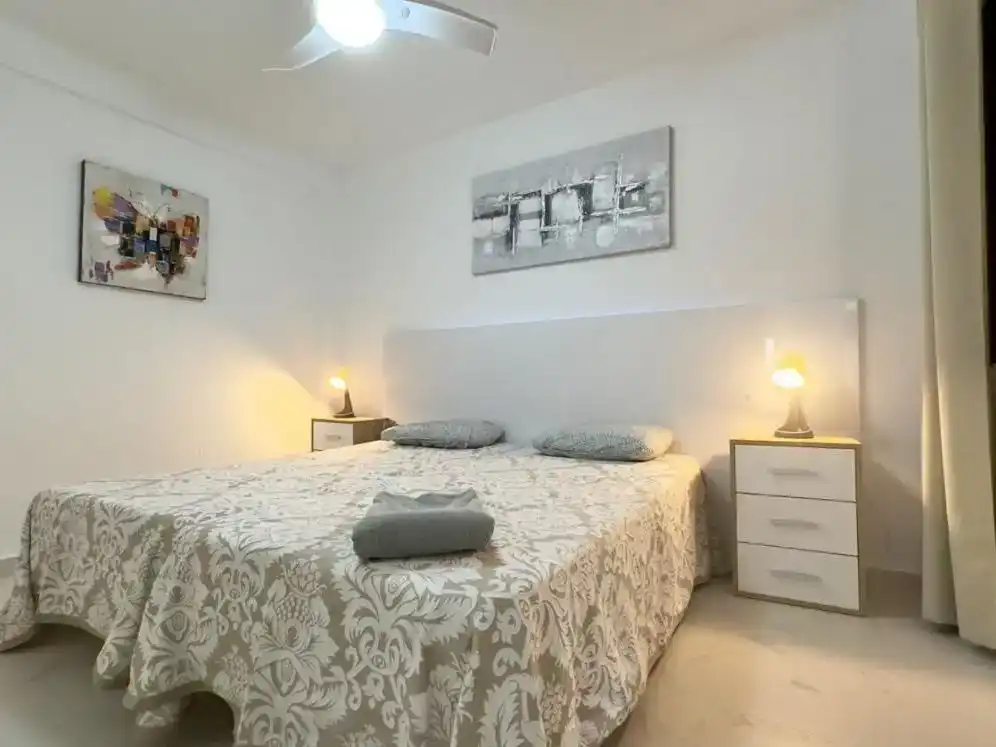 Schlafzimmer von Wohnung zur Miete in Arona mit Privatgarten, Schwimmbad und Möbliert
