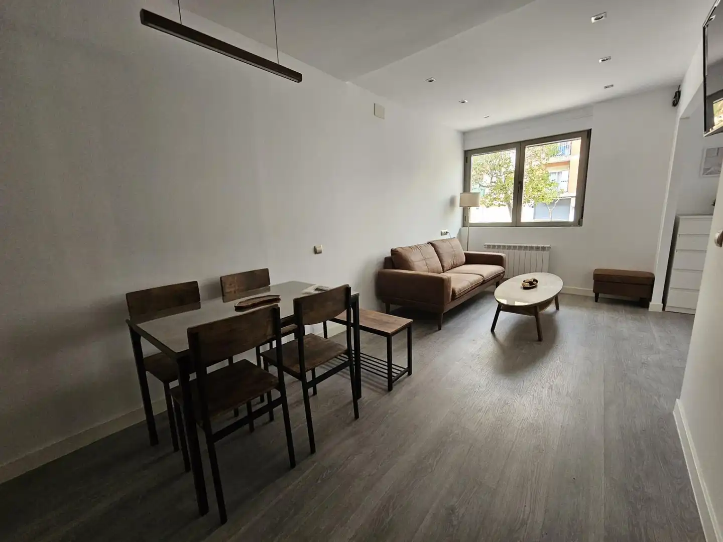 Wohnzimmer von Erdgeschoss zur Miete in Salamanca mit Klimaanlage, Heizung und Möbliert