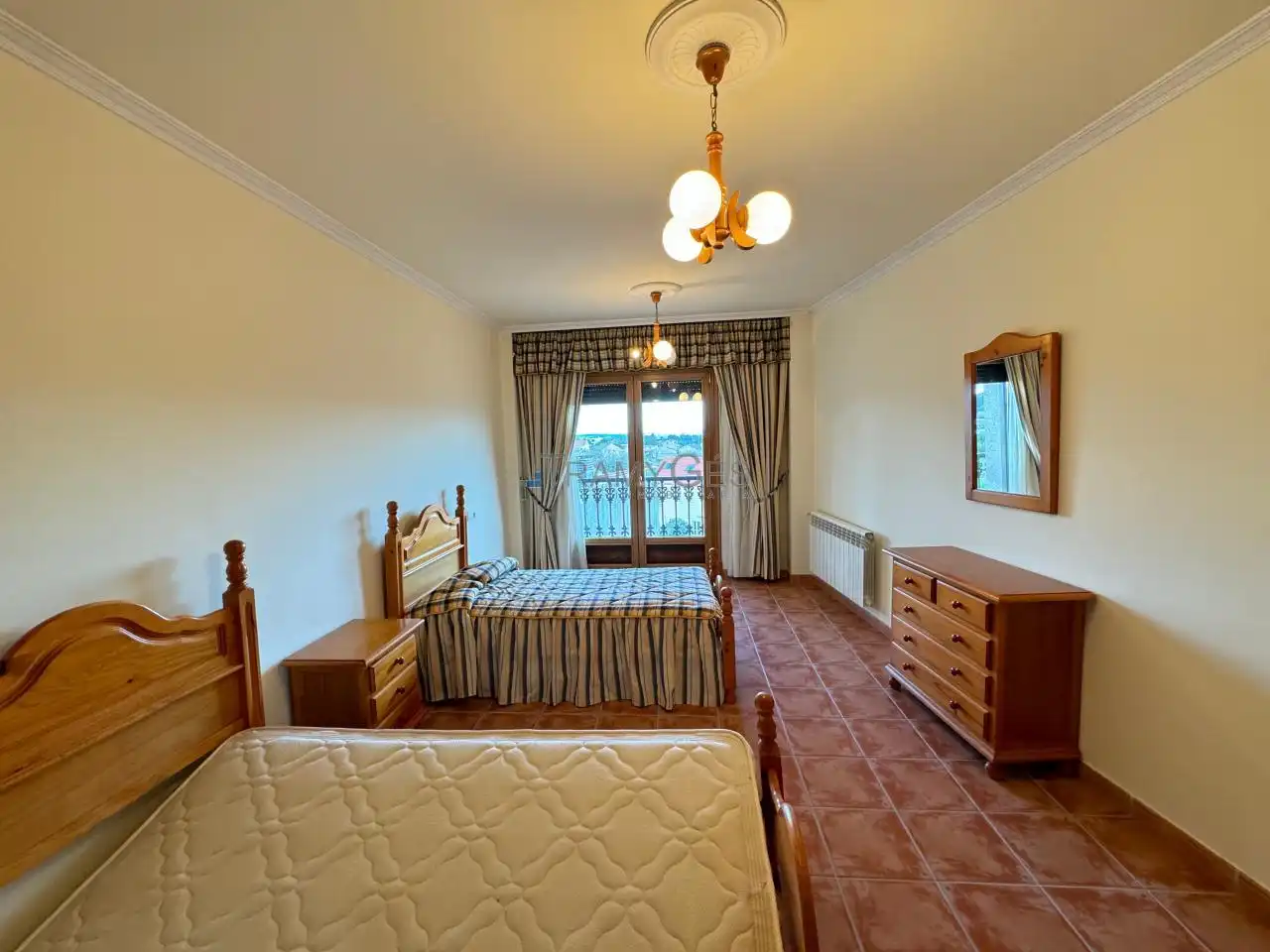 Habitación de Casa o chalet en venta en Vilagarcía de Arousa con Calefacción, Jardín privado y Terraza