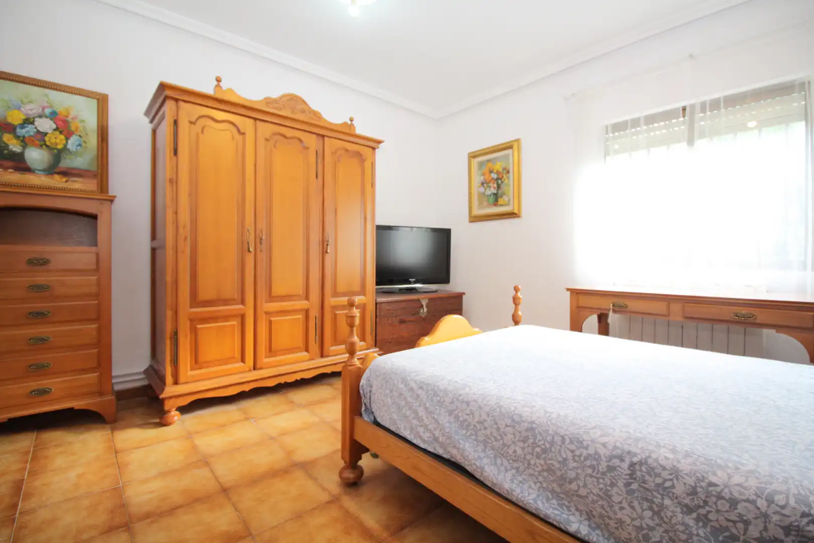 Dormitori de Casa o xalet en venda en Laguna de Duero amb Calefacció, Jardí privat i Terrassa