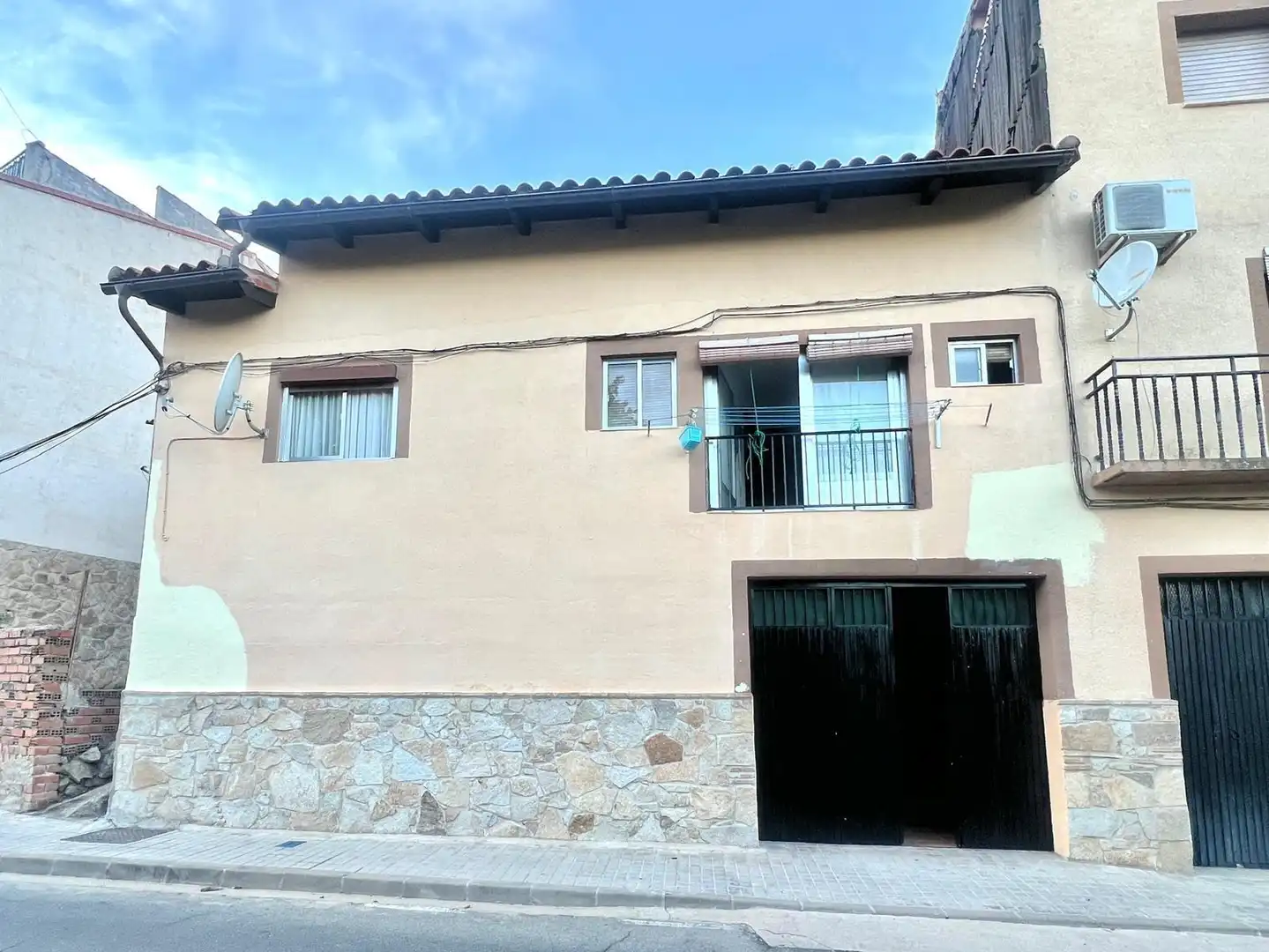 Exterior view of Houses for sale in Rebollar (Cáceres)  with Furnished