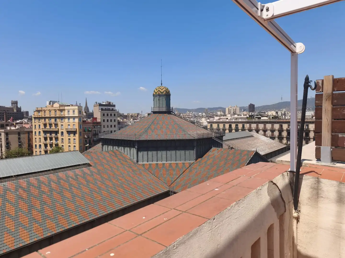Außenansicht von Dachboden zur Miete in Barcelona mit Klimaanlage, Heizung und Terrasse