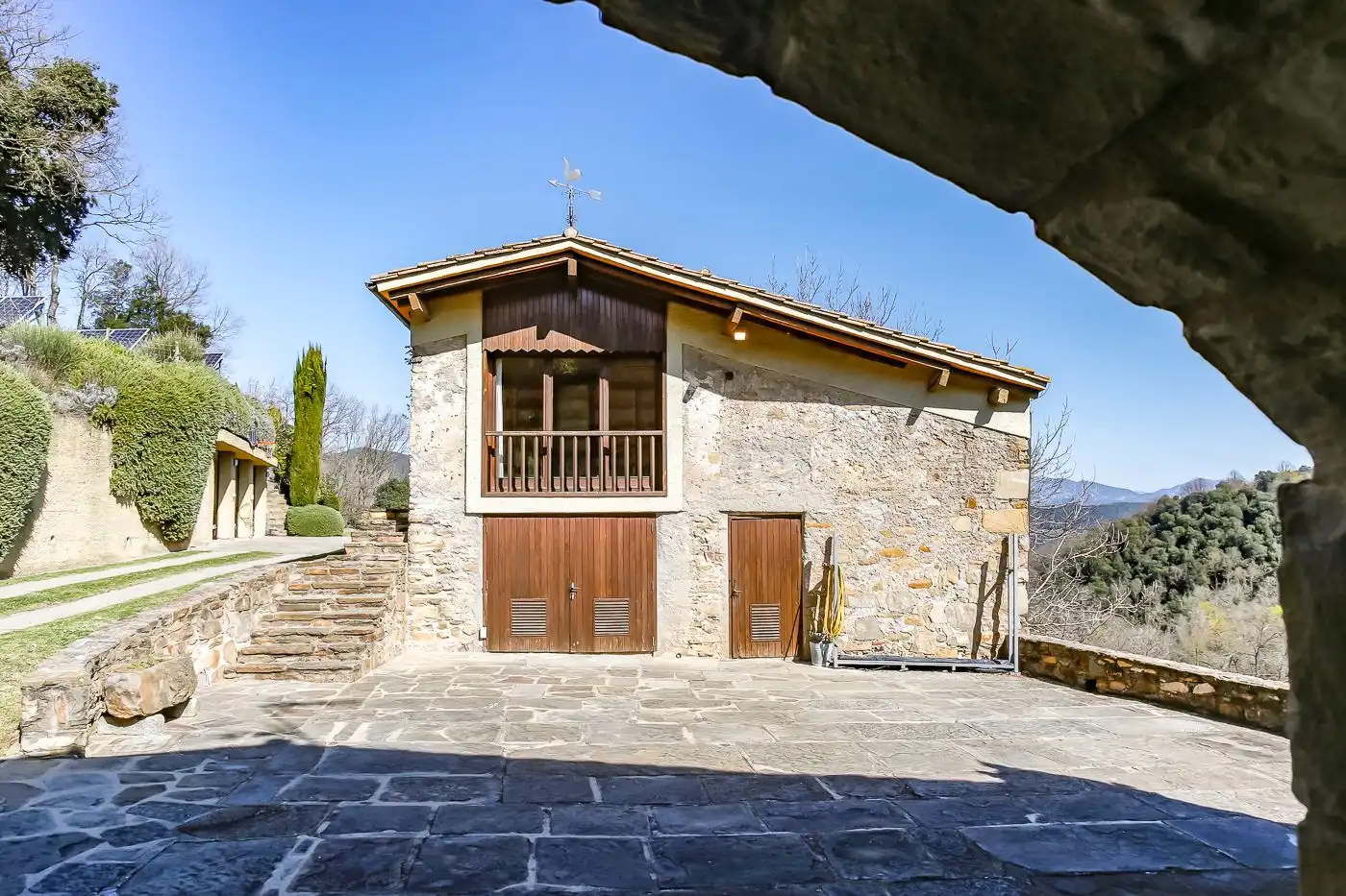 Vista exterior de Finca rústica en venta en Olot con Calefacción, Jardín privado y Terraza
