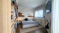 Bedroom of Single-family semi-detached for sale in Terrassa  with Air Conditioner, Heating and Parquet flooring