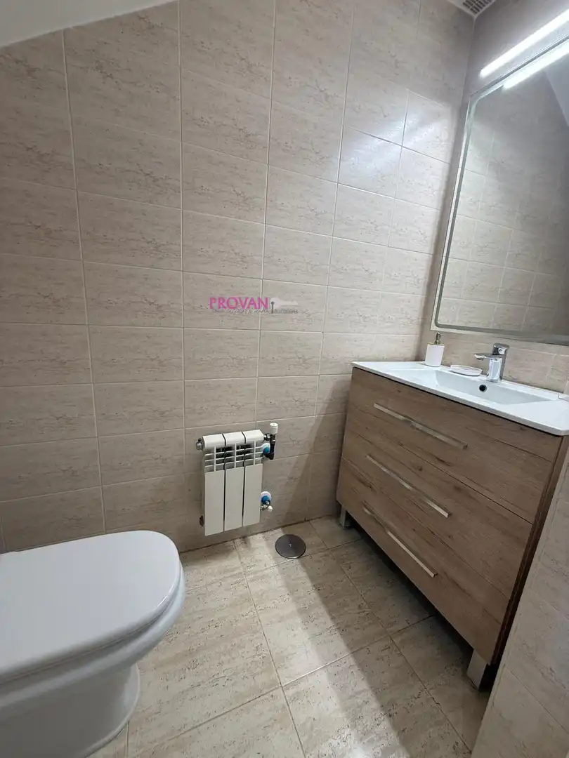 Casa adosada en venta en Ensanche