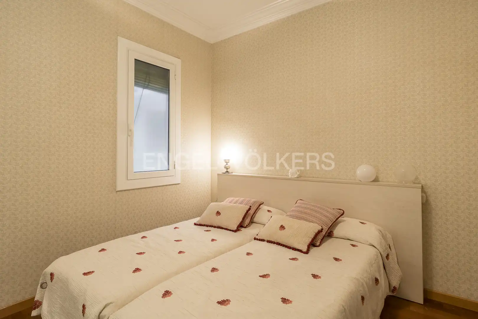 Bedroom of Flat for sale in Barcelona  with Heating, Parquet flooring and Furnished