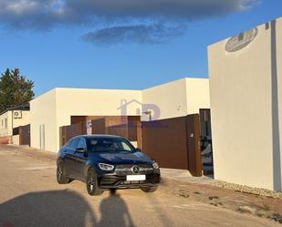 Exterior view of House or chalet for sale in Villar de Olalla  with Heating, Terrace and Swimming Pool