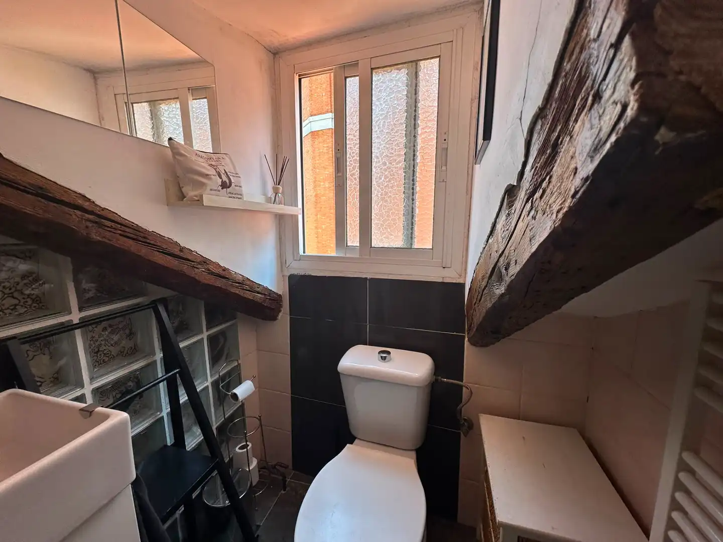 Badezimmer von Wohnung zum Verkauf in Madrid mit Klimaanlage, Möbliert und Ofen