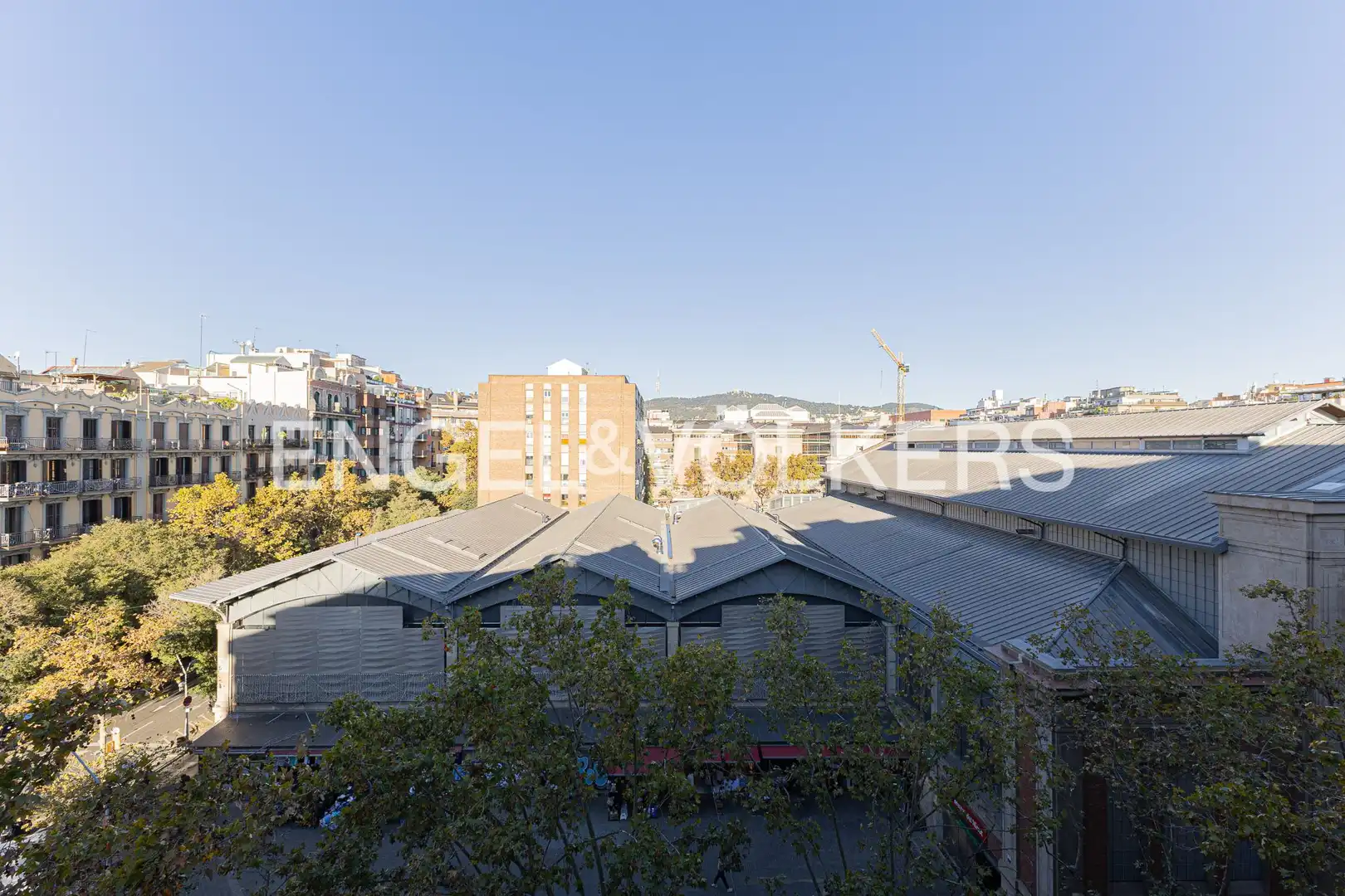 Vista exterior de Piso en venta en Eixample