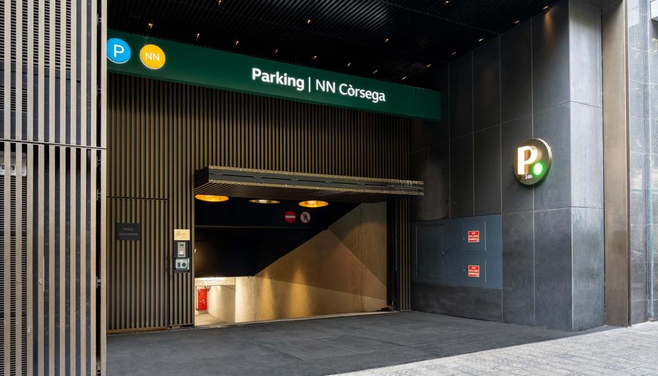 Foto 1 de Garatge de lloguer a  Calle Corcega, 344, Dreta de l'Eixample, Barcelona