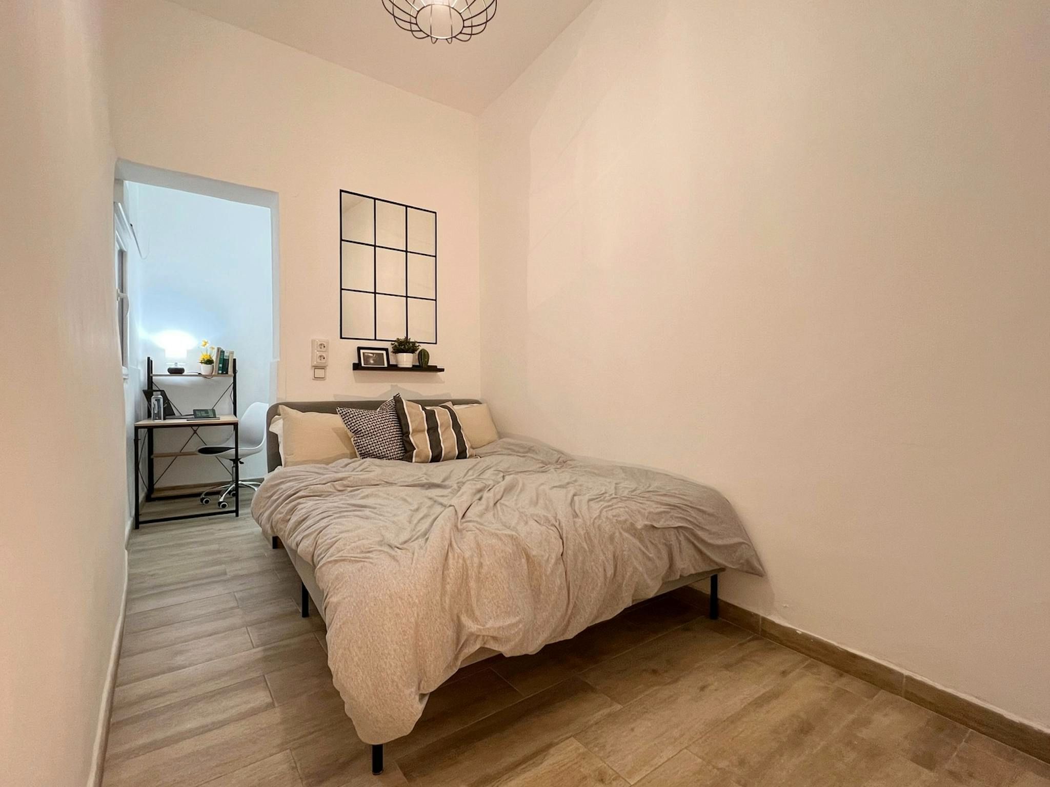Bedroom of Flat to share in  Madrid Capital  with Heating, Furnished and Washing machine