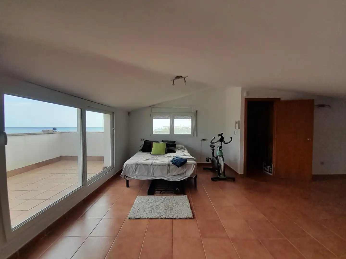 Dormitori de Casa o xalet en venda en Canet de Mar amb Aire condicionat, Jardí privat i Terrassa