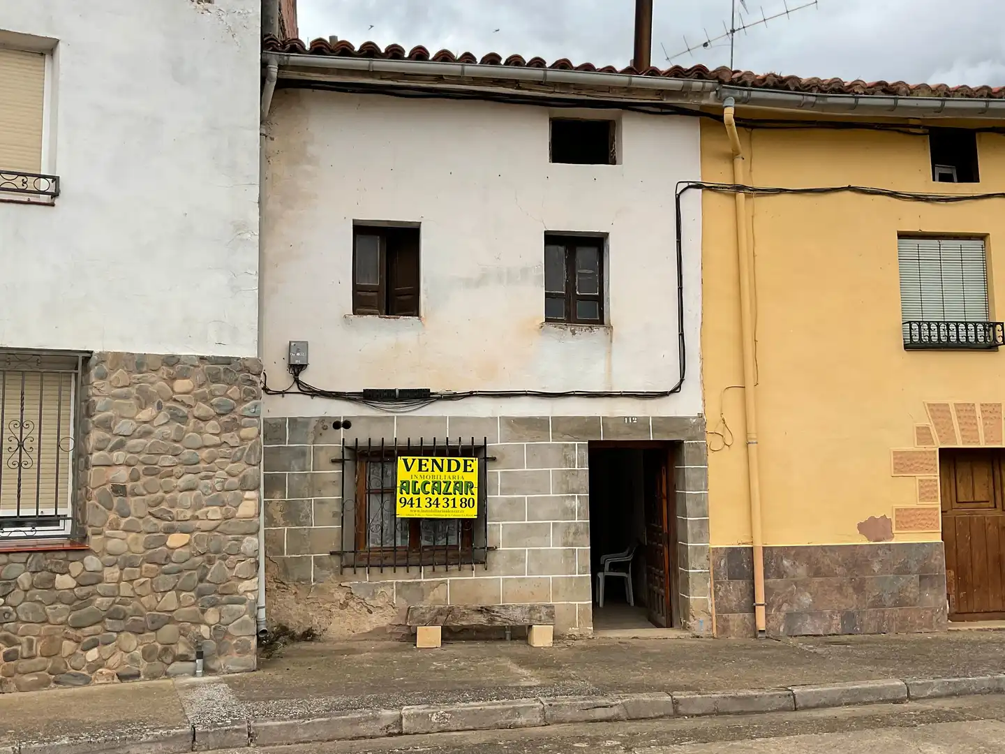 Vista exterior de Casa o chalet en venta en Santurde de Rioja con Trastero