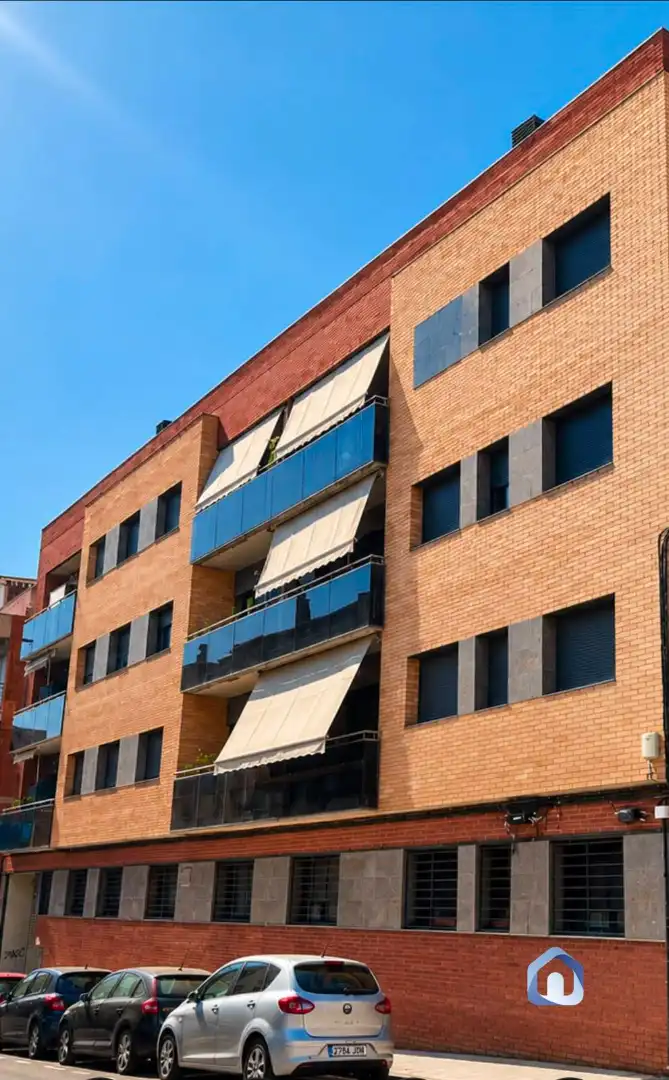 Flat with terrace for sale in Sud