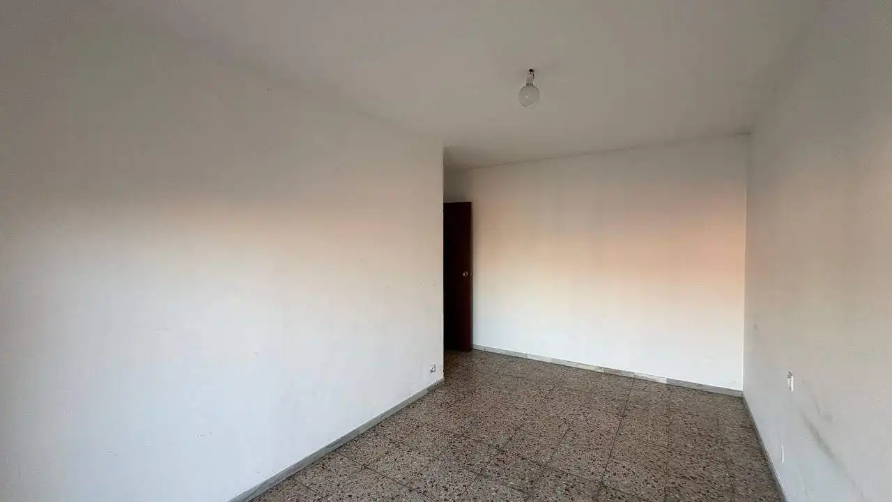 Piso en venta en León Capital  con Terraza
