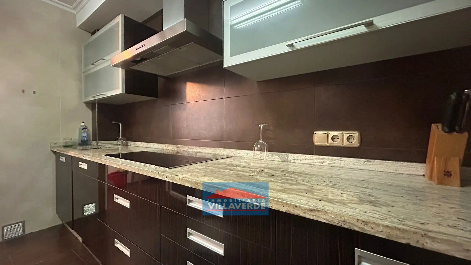 Kitchen of Flat for sale in Cangas   with Storage room