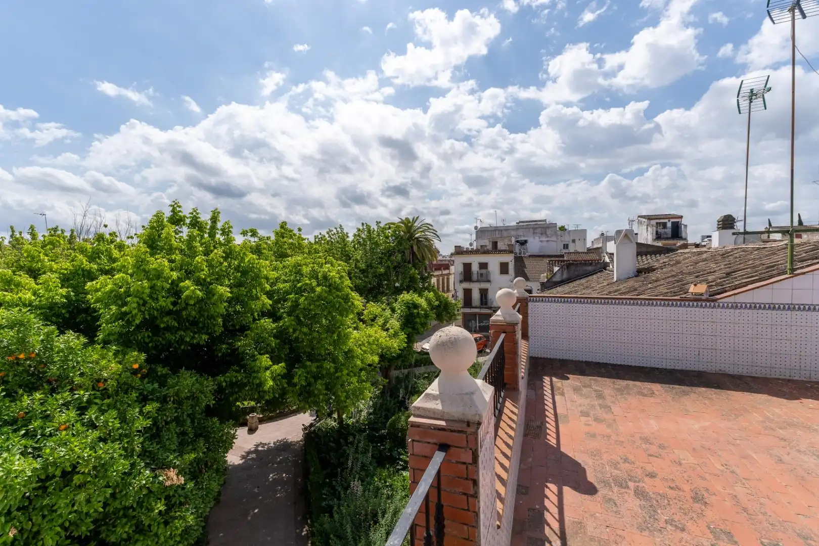 Vista exterior de Casa o chalet en venta en Córdoba con Aire acondicionado, Terraza y Balcón