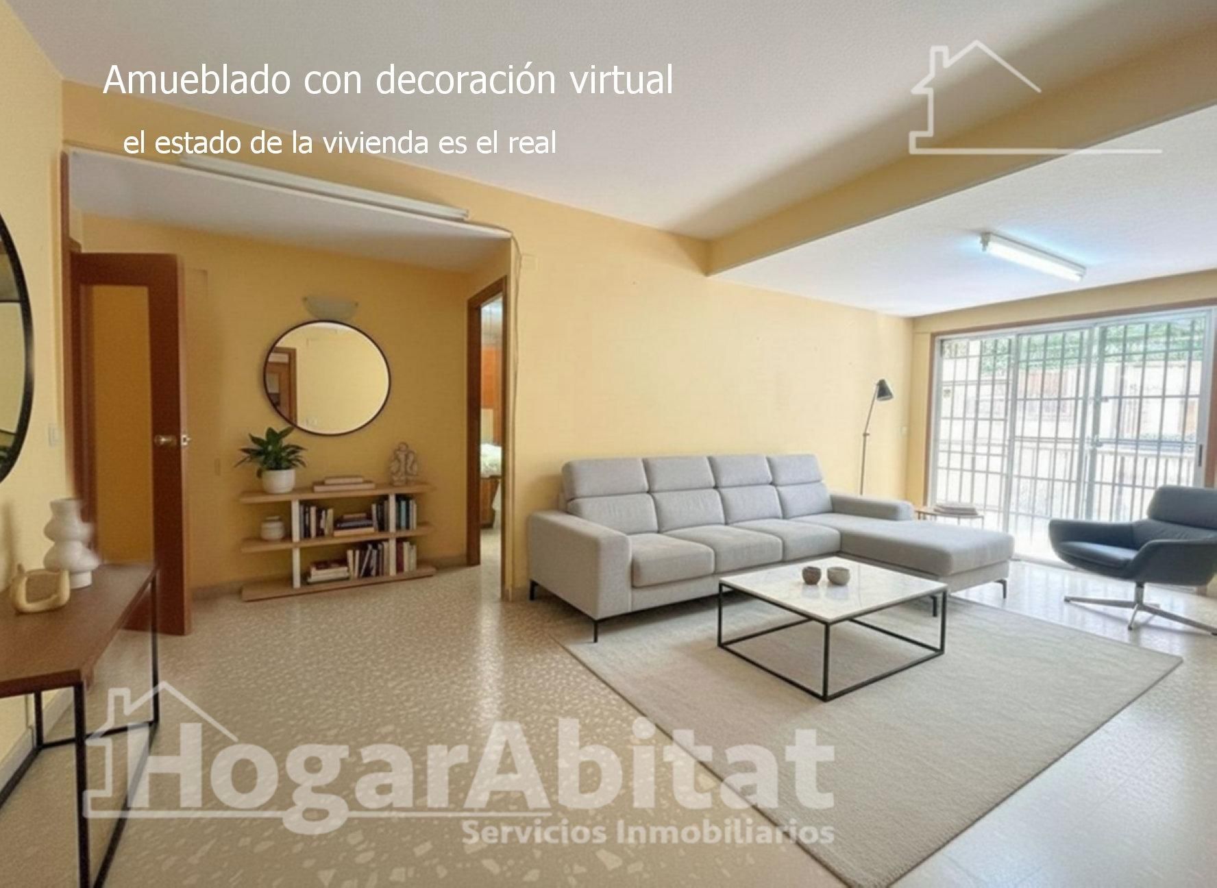 Living room of Flat for sale in  Valencia Capital  with Balcony