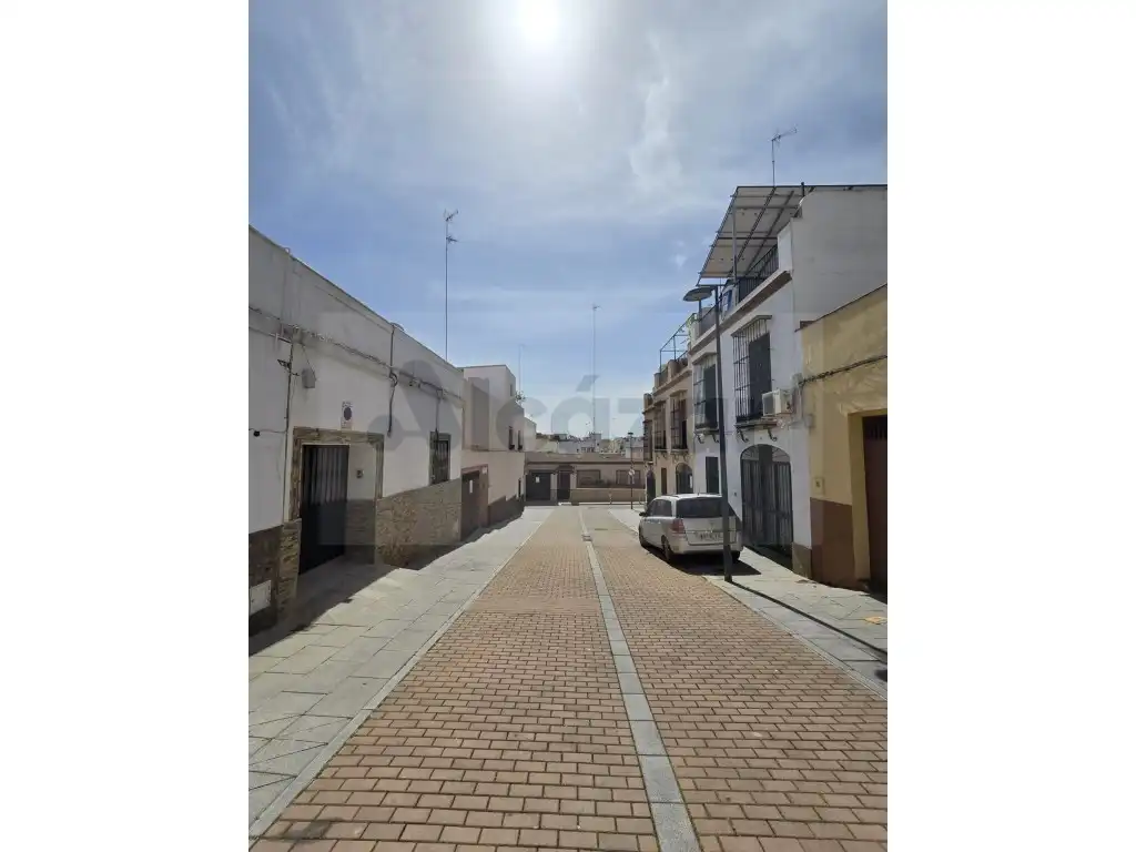Vista exterior de Casa o xalet en venda en Alcalá de Guadaira