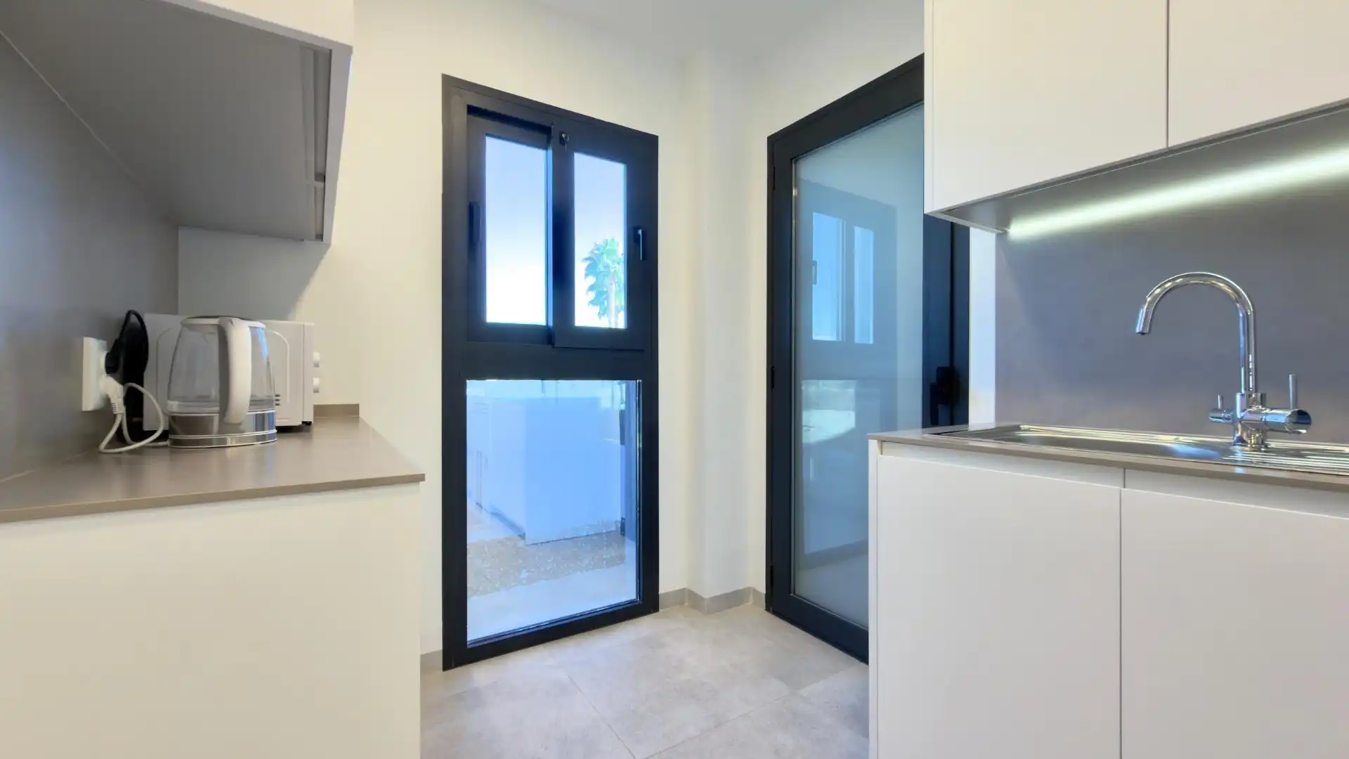 Cuina de Apartament en venda en Finestrat amb Aire condicionat, Calefacció i Jardí privat