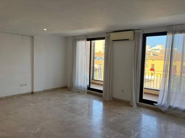 Triplex mit Balkon zum Verkauf in Plaza Mayor