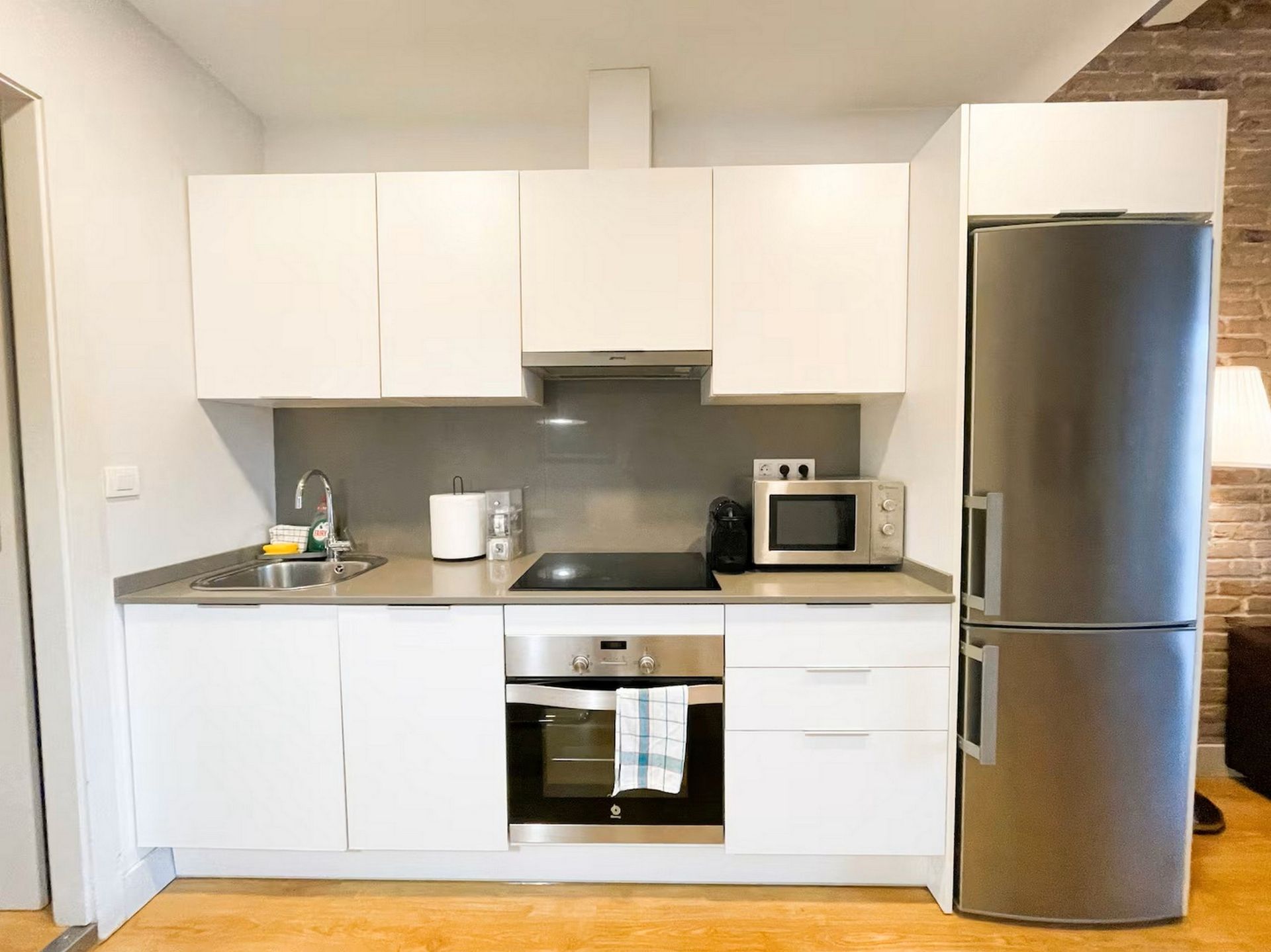 Kitchen of Flat to rent in  Barcelona Capital  with Air Conditioner, Heating and Furnished