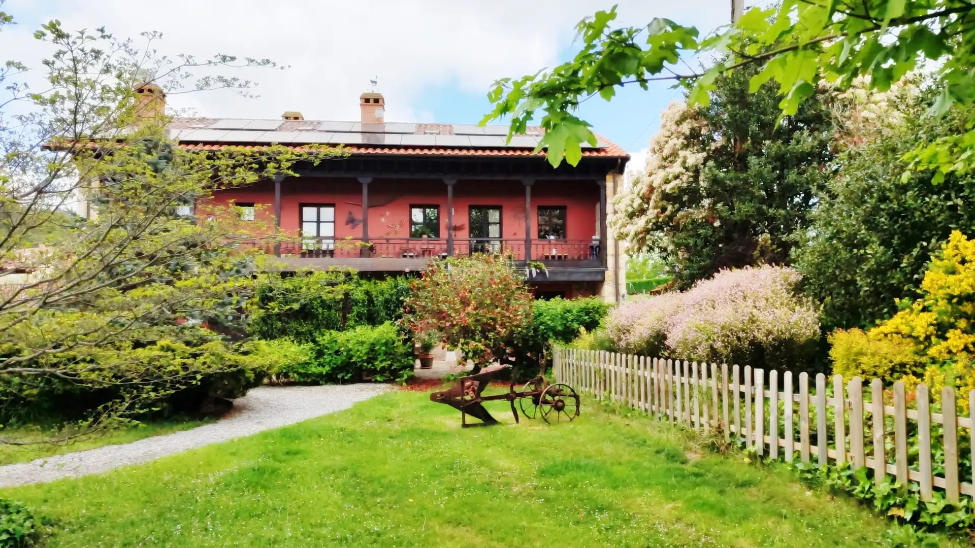 Jardín de Casa o chalet en venta en Nava con Calefacción, Jardín privado y Parquet