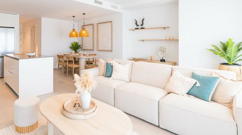 Foto 2 de Piso en venta en Cancelada, Estepona