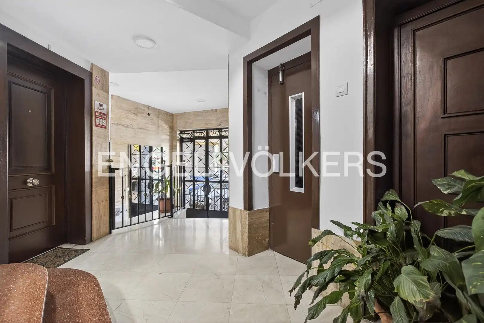 Flat for sale in Sevilla  with Heating, Parquet flooring and Terrace