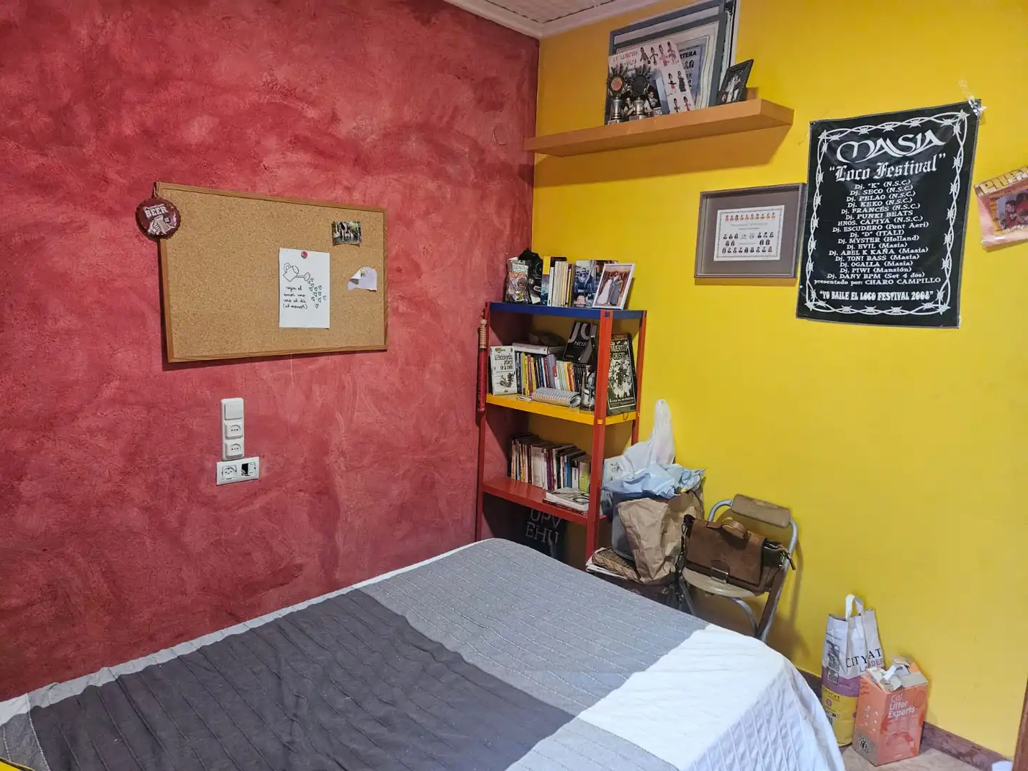 Bedroom of Flat for sale in Ador  with Air Conditioner, Storage room and Oven