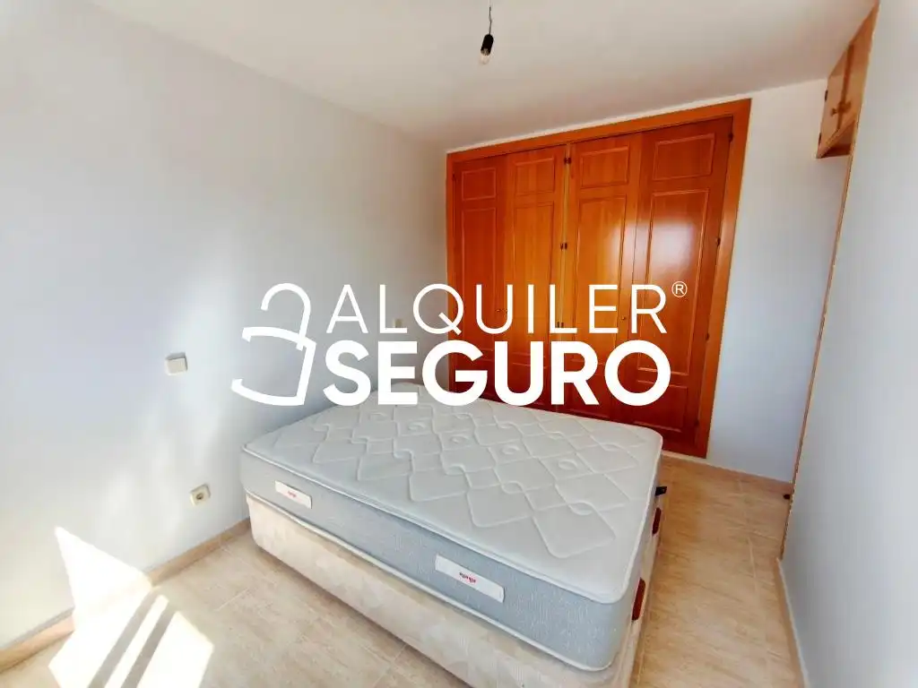 Bedroom of Flat for rent in Móstoles  with Air Conditioner, Heating and Terrace