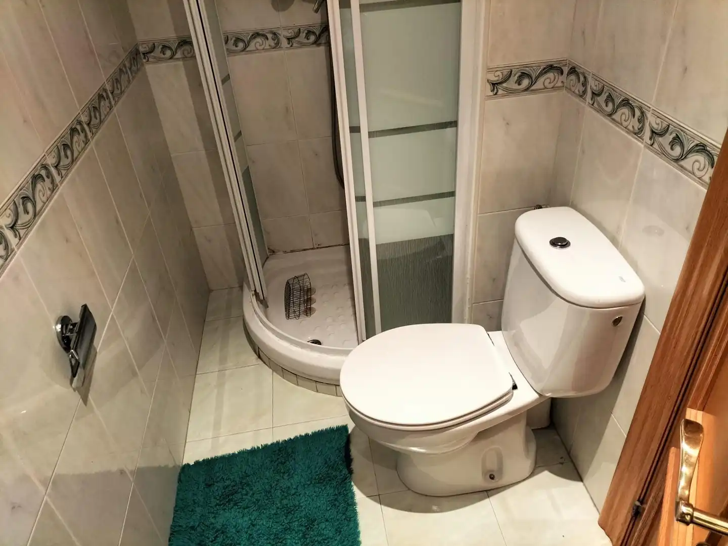 Badezimmer von Dachboden zur Miete in Palencia mit Heizung, Parkett und Terrasse