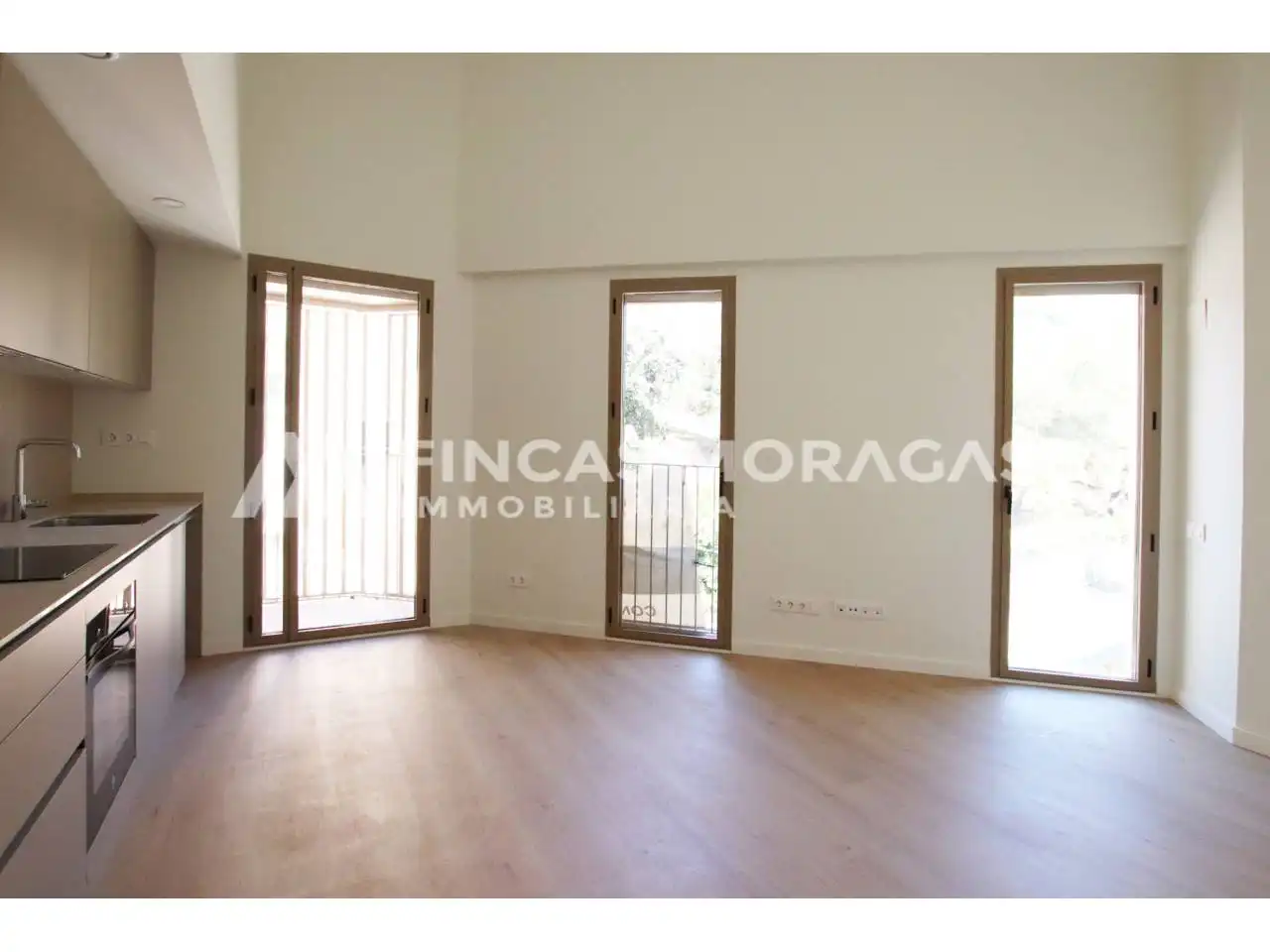 Flat for rent in Calle Castell, Can Fatjó - Sant Jordi Park - Plana del Castell