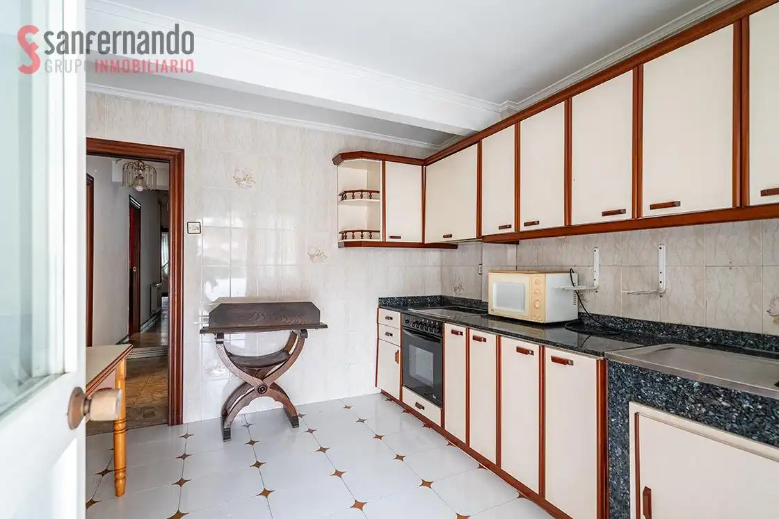 Cocina de Casa o chalet en venta en Cartes con Calefacción, Jardín privado y Terraza