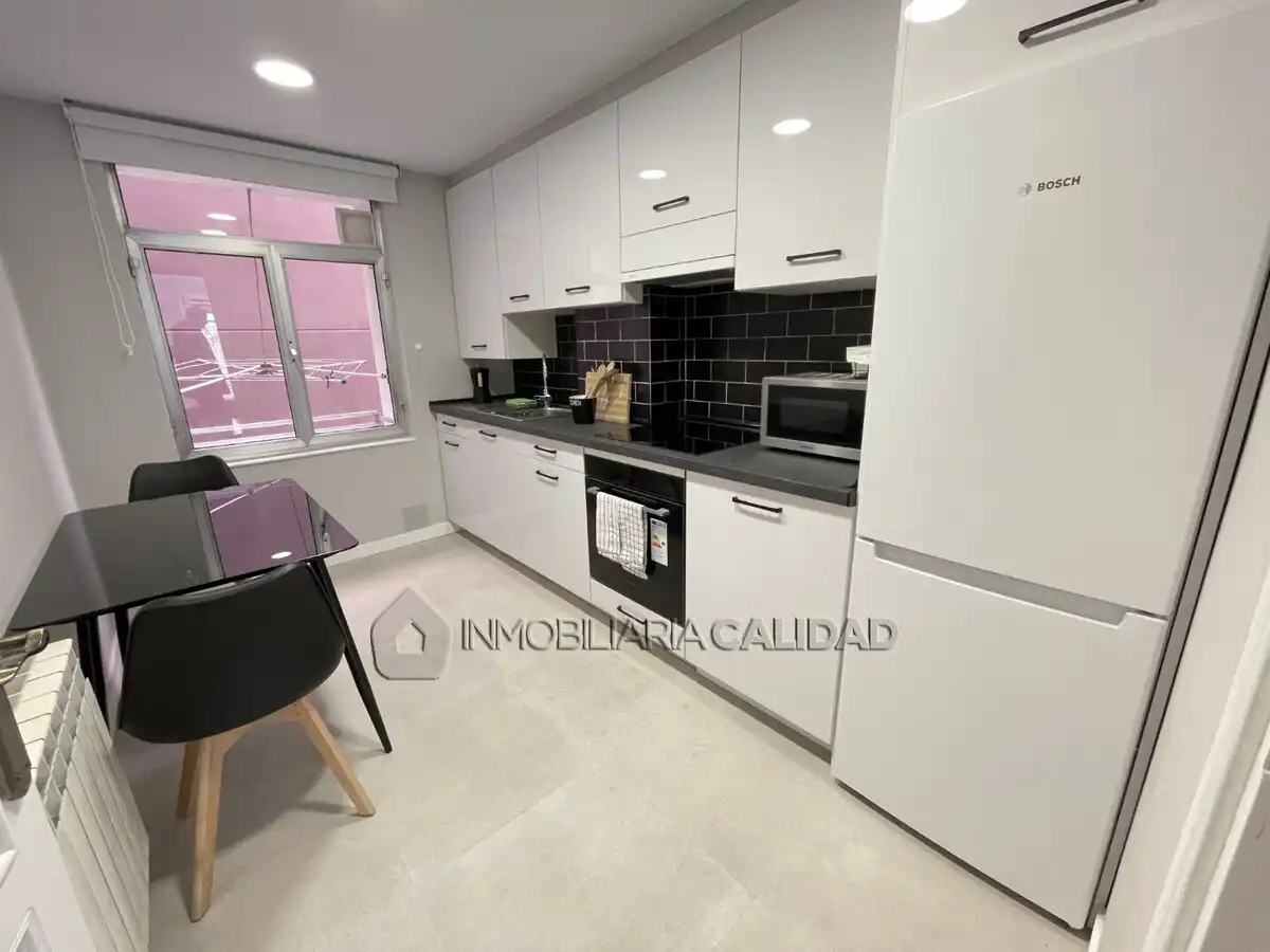 Kitchen of Flat for rent in Burgos  with Heating and Furnished