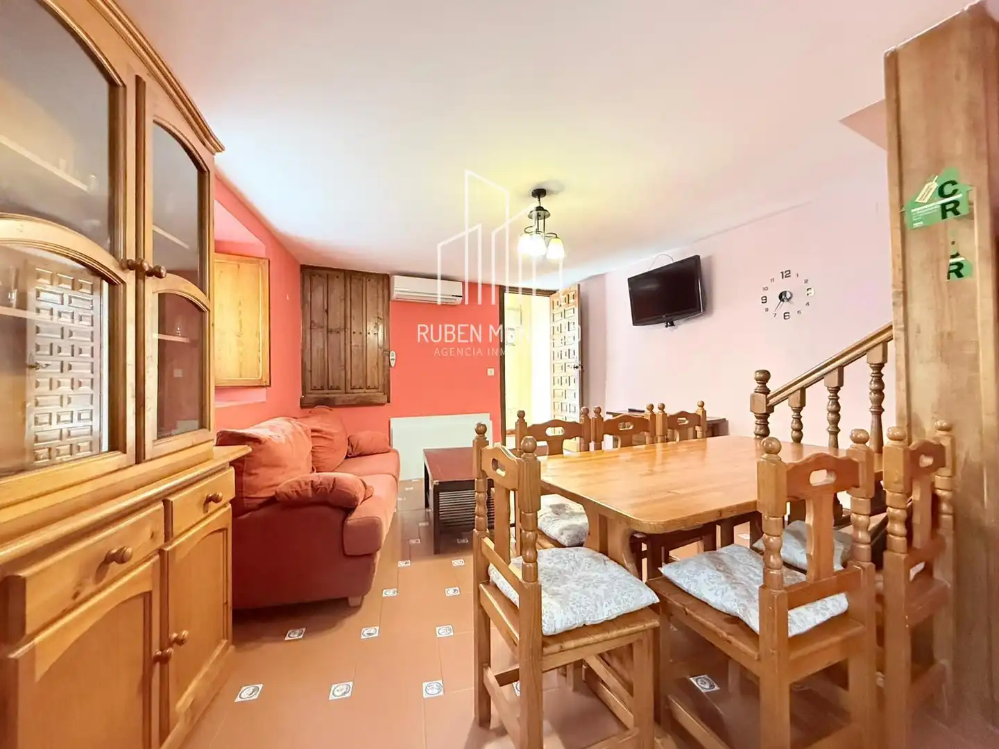Sala d'estar de Casa o xalet de lloguer en San Esteban de la Sierra amb Aire condicionat, Calefacció i Terrassa