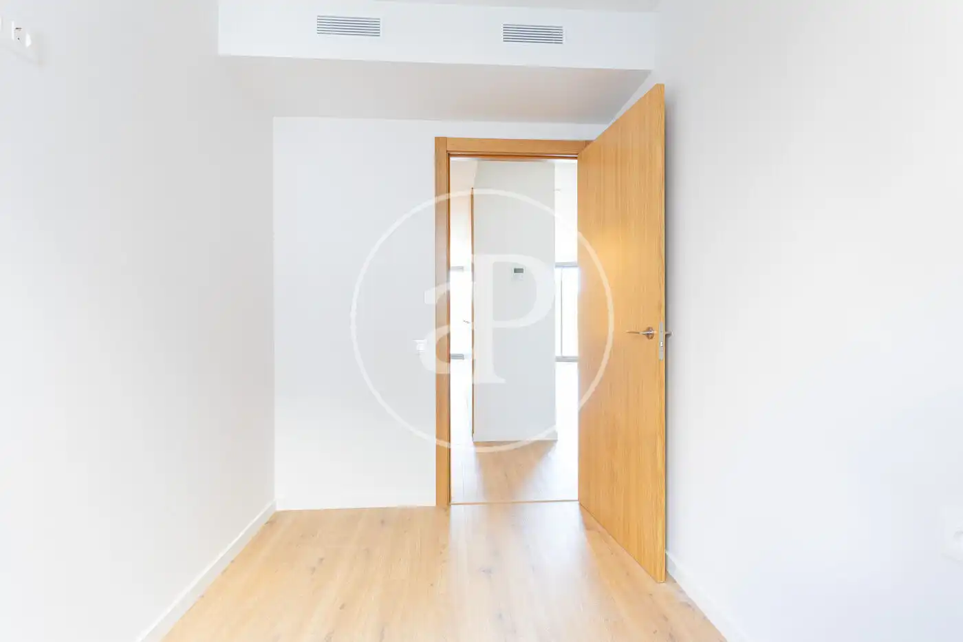 Flat for rent in Sant Cugat del Vallès  with Heating, Terrace and Balcony