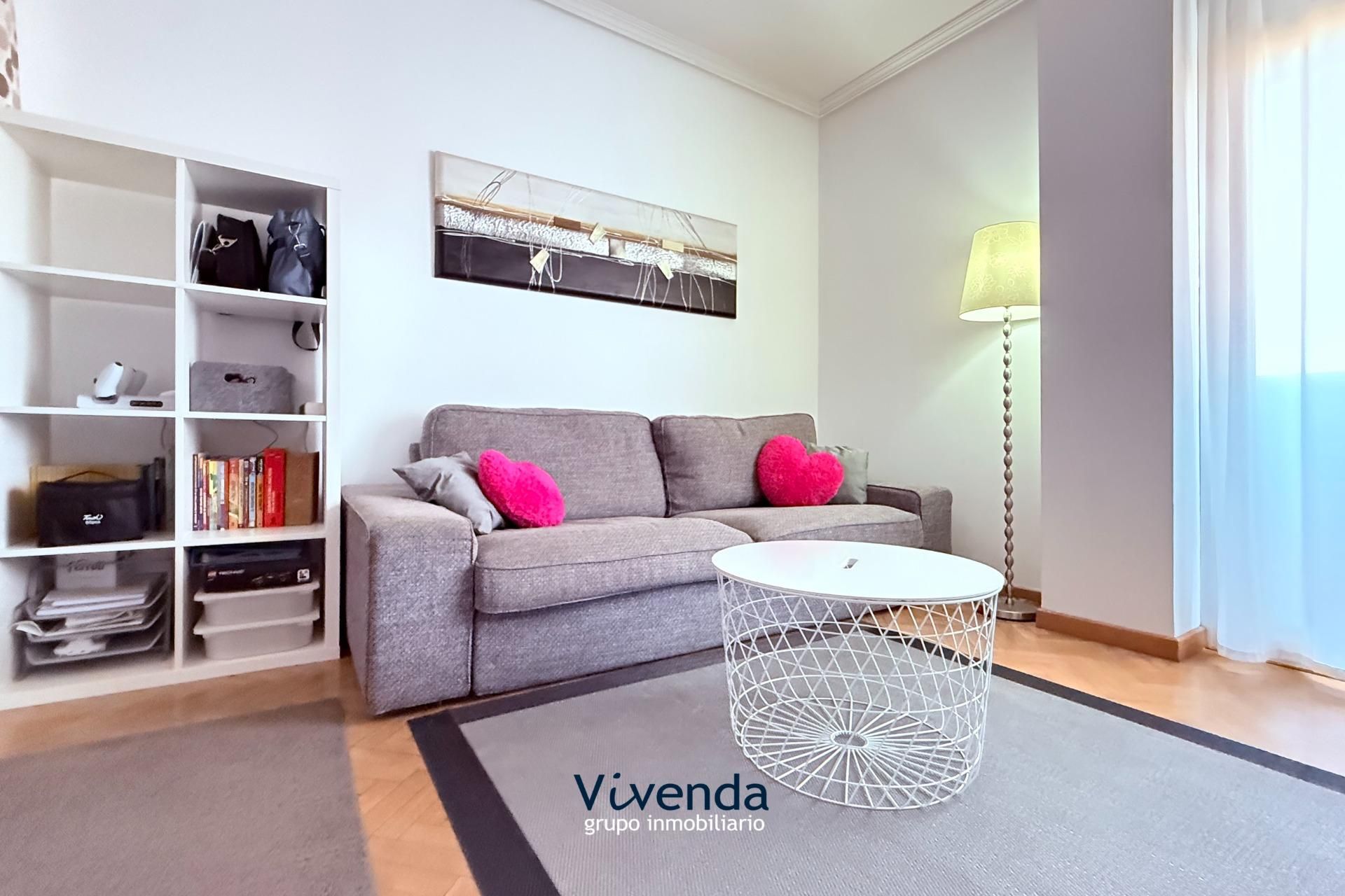 Living room of Flat for sale in Humanes de Madrid  with Air Conditioner, Heating and Parquet flooring