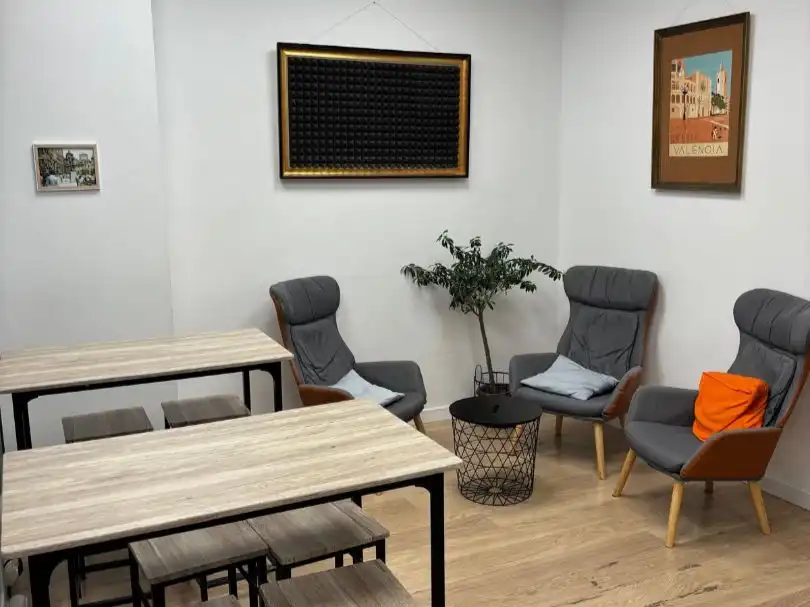 Office for rent in Camins al Grau