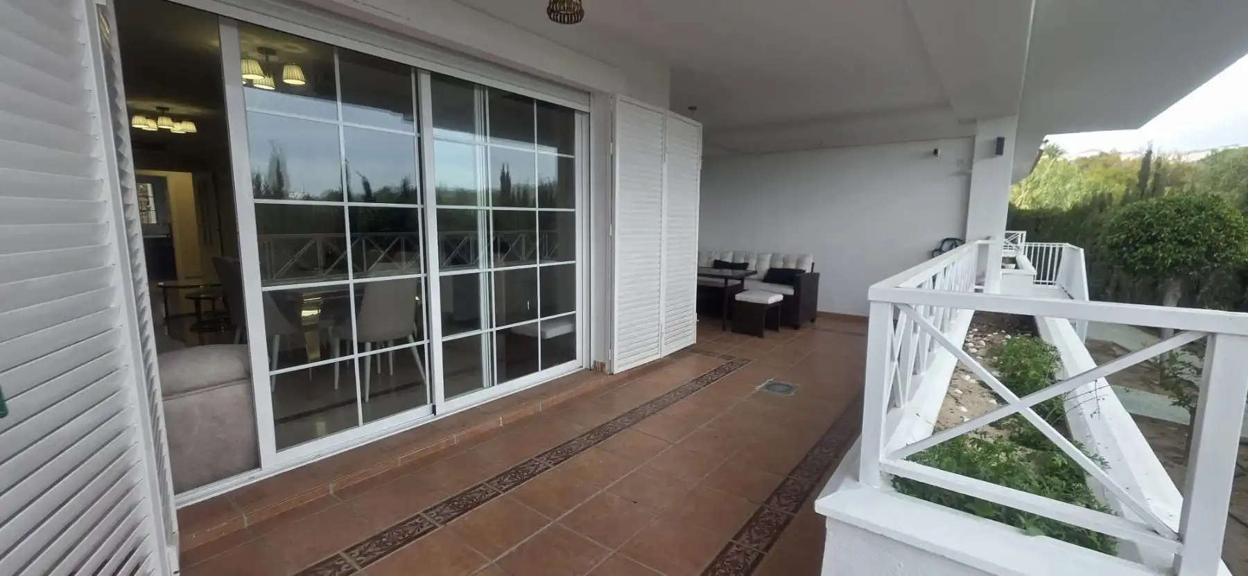 Terrasse von Wohnung zum Verkauf in Marbella mit Klimaanlage, Terrasse und Balkon
