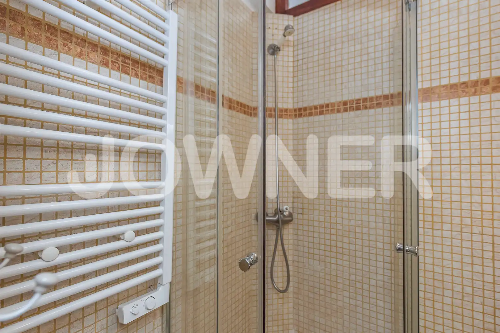 Bathroom of Flat for rent in Madrid  with Air Conditioner, Heating and Furnished