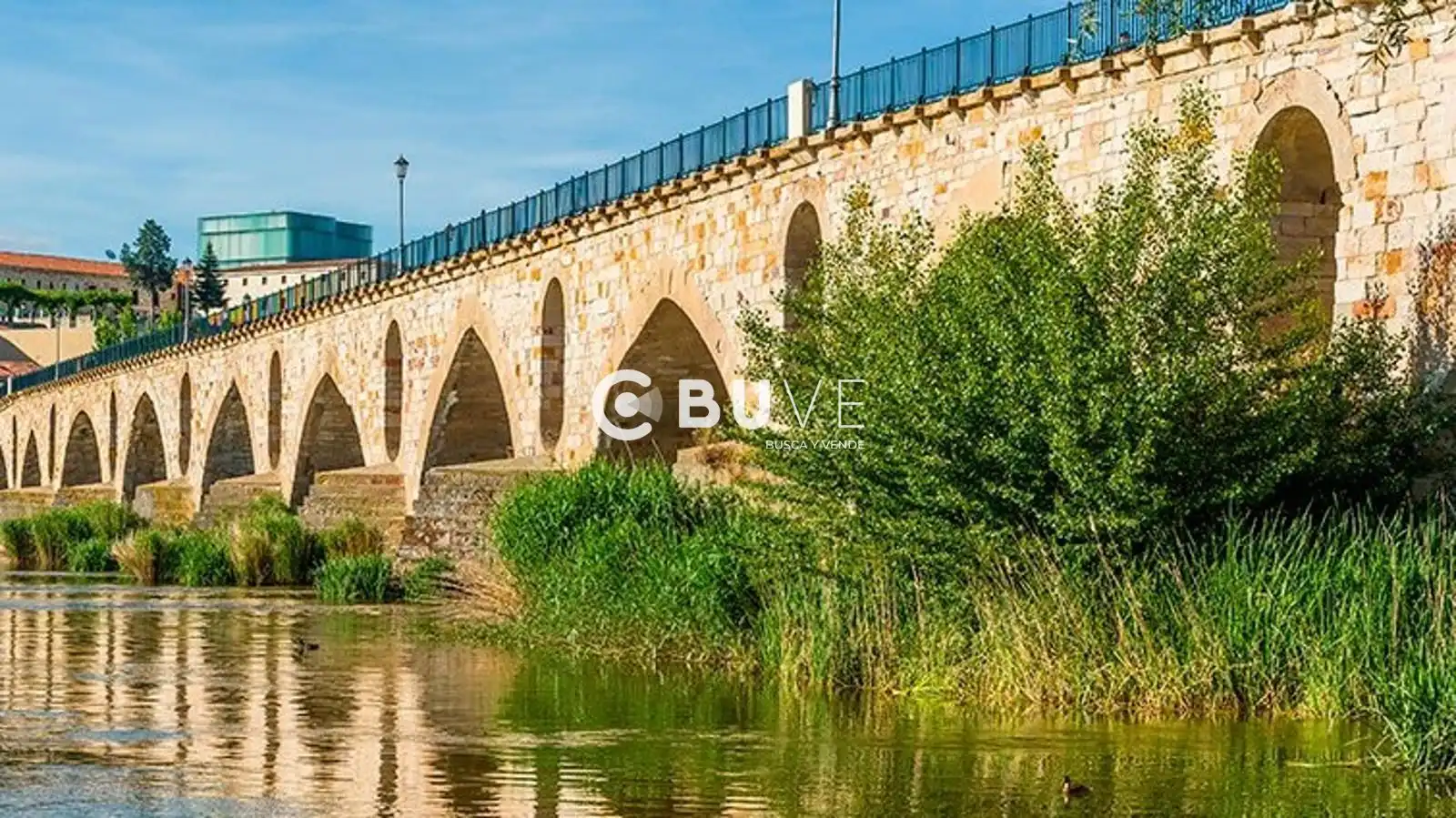 Vista exterior de Piso en venta en Zamora Capital  con Aire acondicionado, Calefacción y Parquet