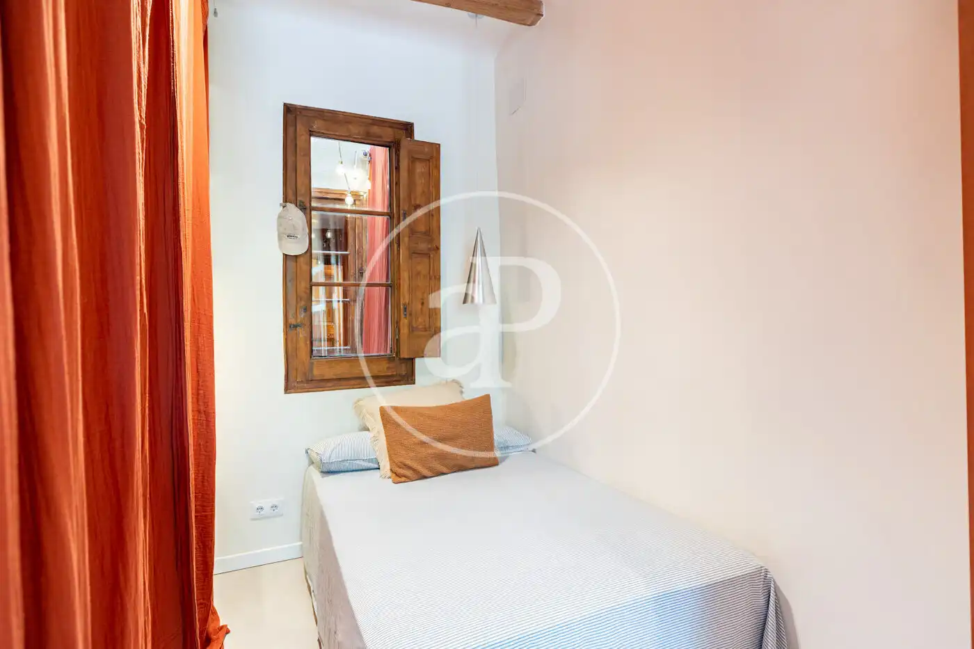 Bedroom of Flat for sale in Barcelona  with Air Conditioner, Heating and Furnished