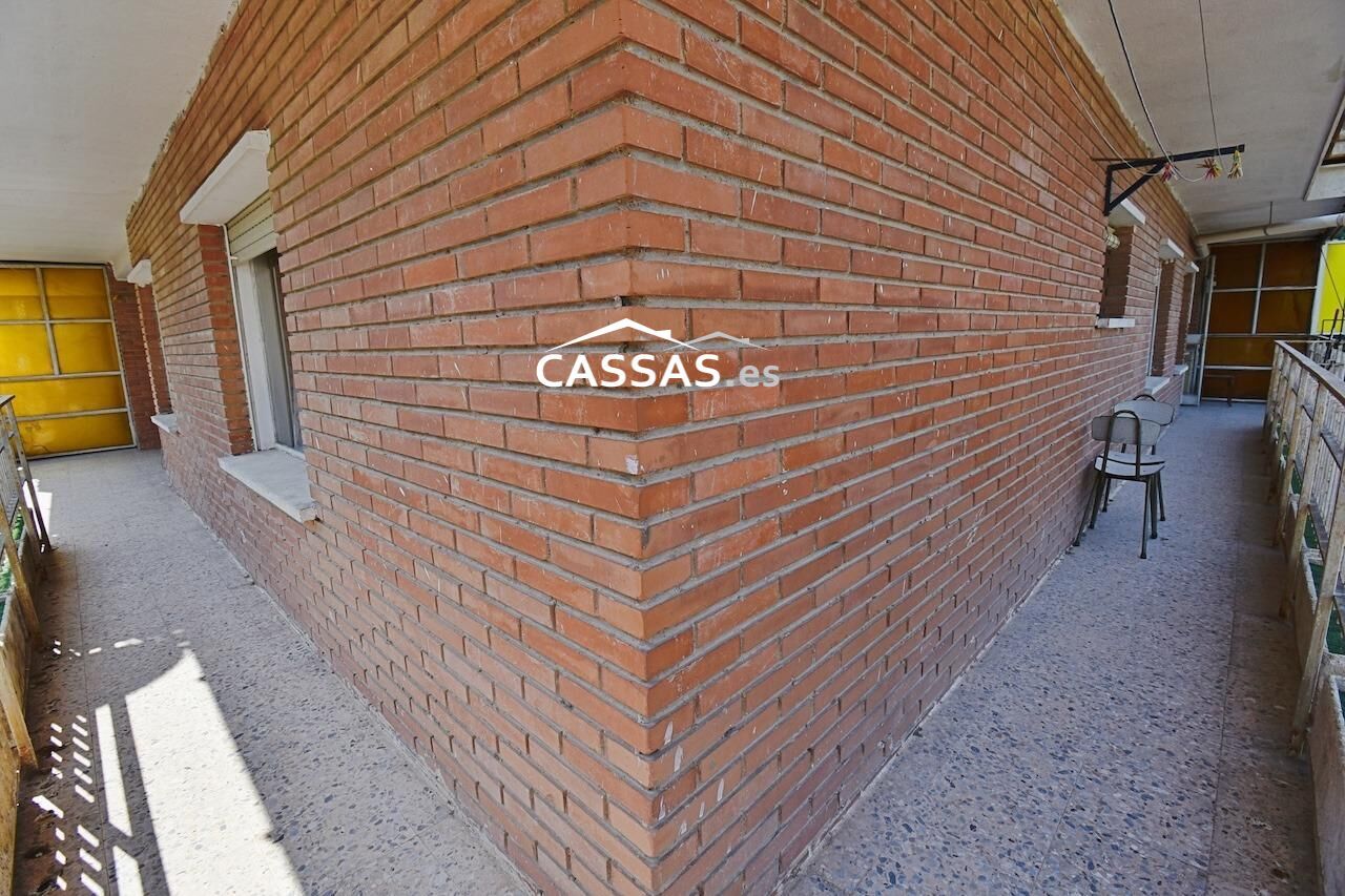 Vista exterior de Piso en venta en Torrejón de Ardoz con Calefacción y Piscina comunitaria
