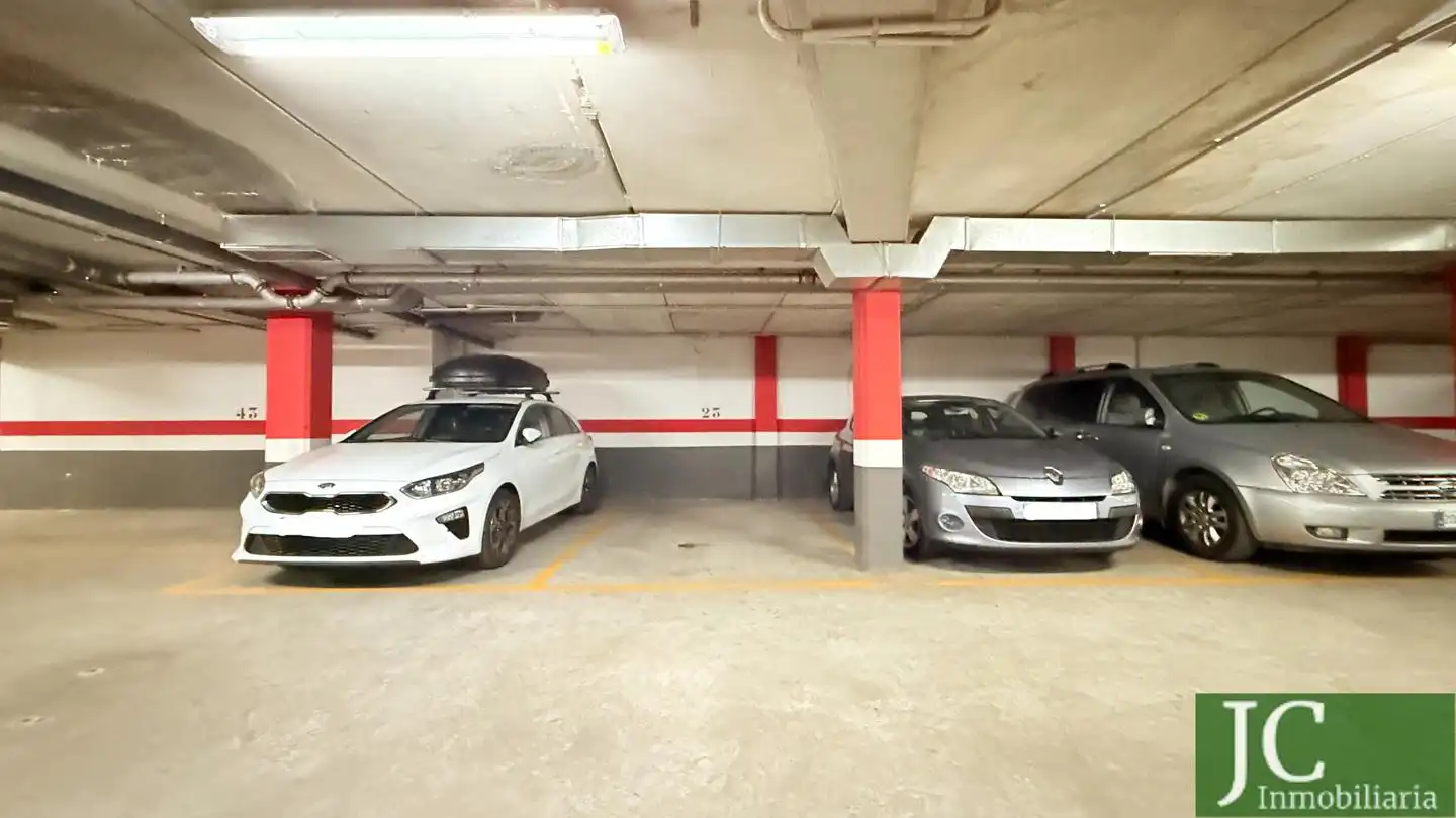 Parking de Piso en venta en Limpias con Calefacción, Terraza y Amueblado