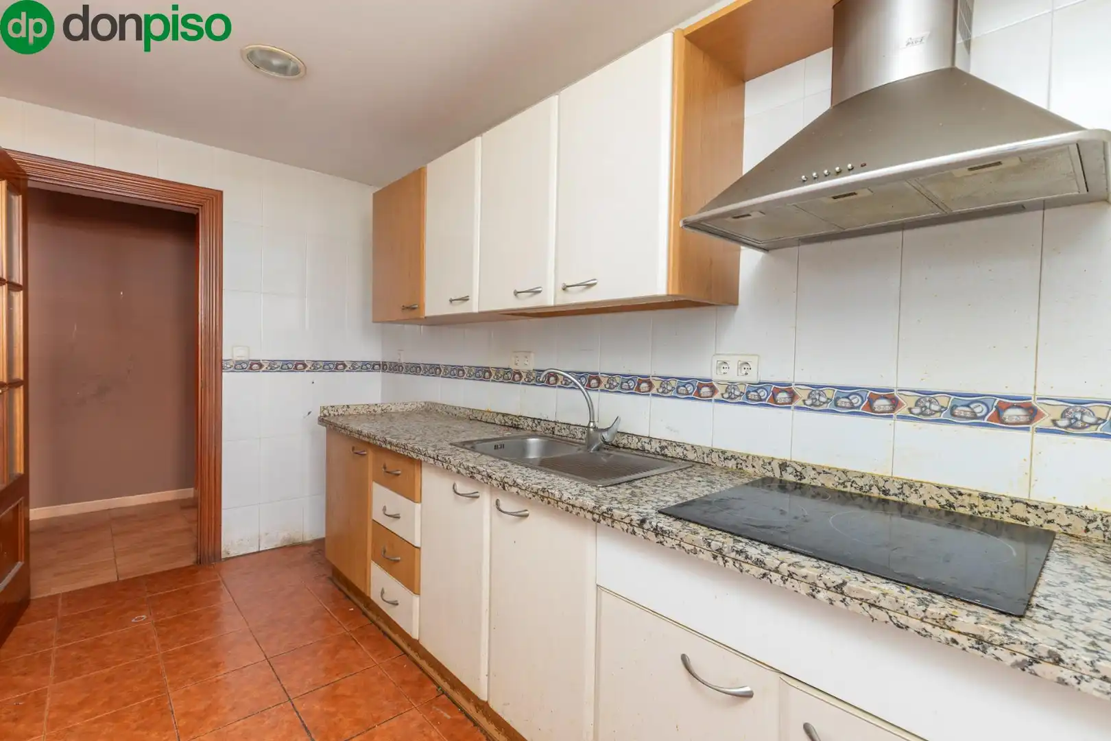 Piso en venta en Calle ALMUÑECAR, 4, Barrio de Zaidín