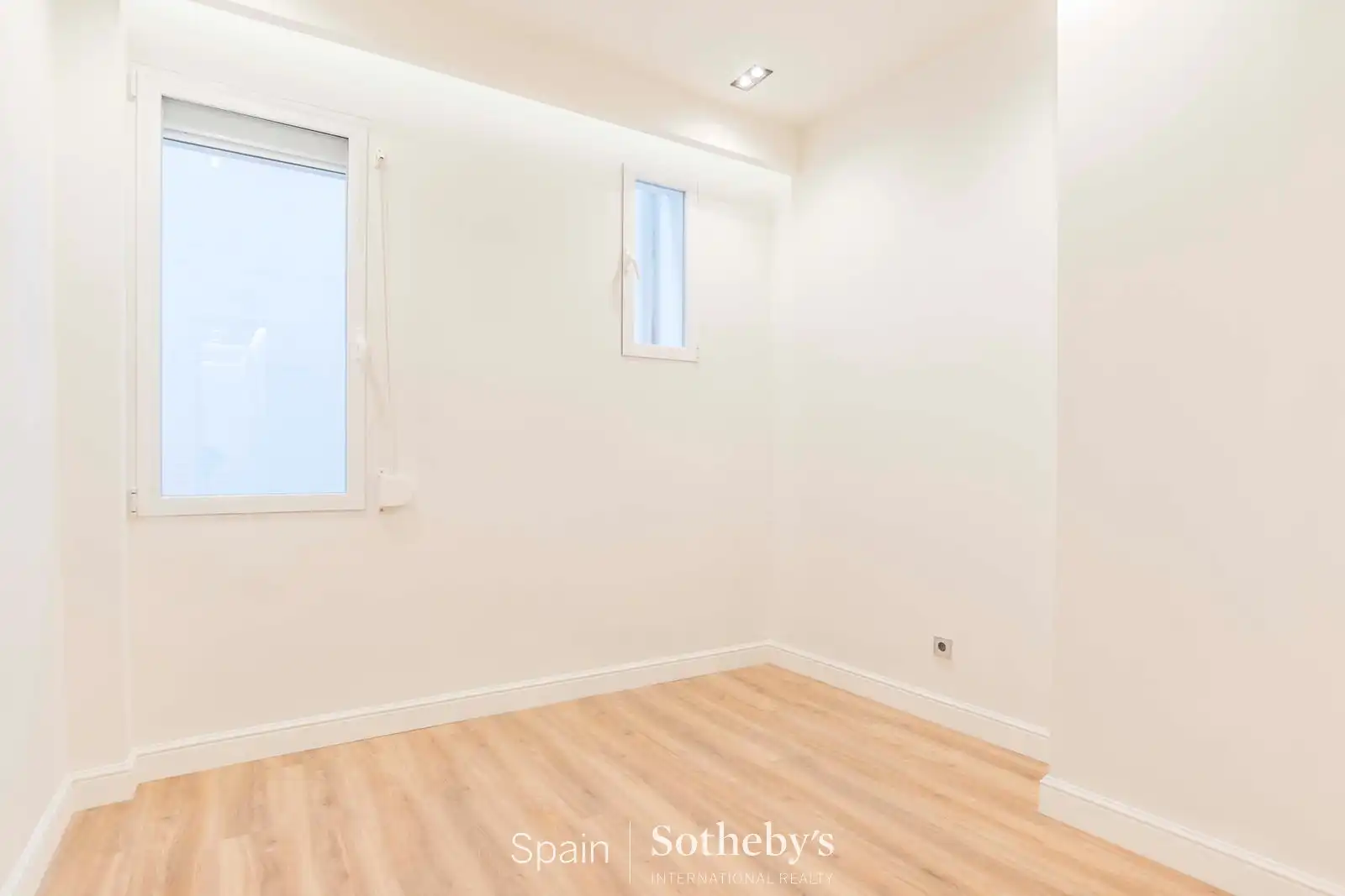 Apartment with lift for sale in Calle de Alcántara, imagen 8