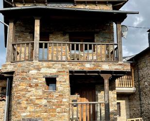 Vista exterior de Casa o xalet en venda en Ponferrada amb Calefacció