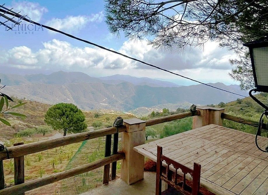Terrace of Country house for sale in Almuñécar  with Swimming Pool