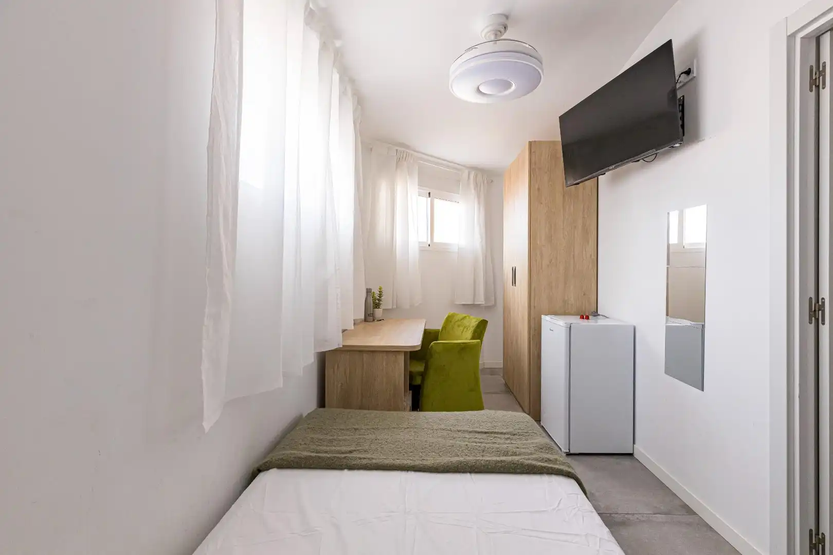Schlafzimmer von Wohnung zur untervermieten in Murcia mit Klimaanlage, Heizung und Möbliert